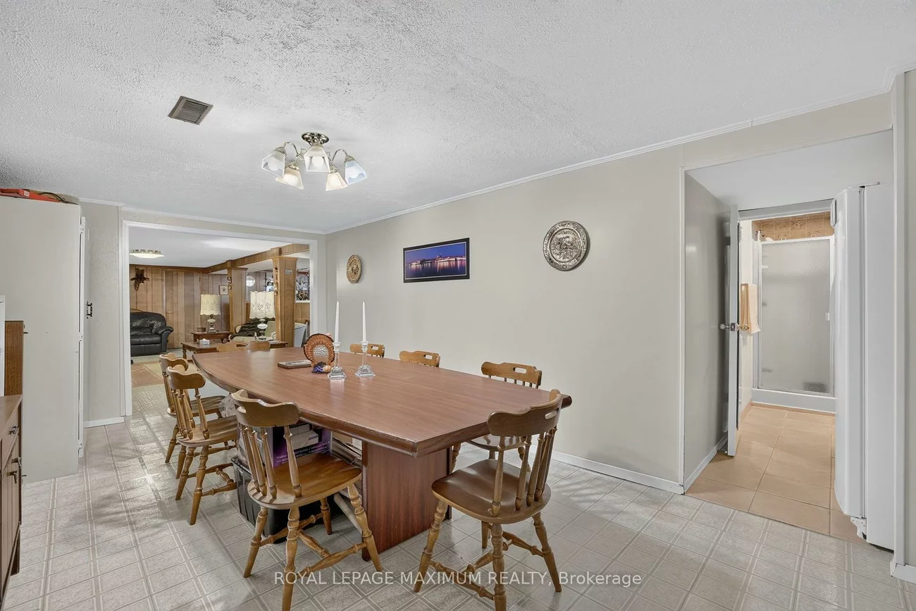 42, Pergola, West Humber-Clairville, Toronto