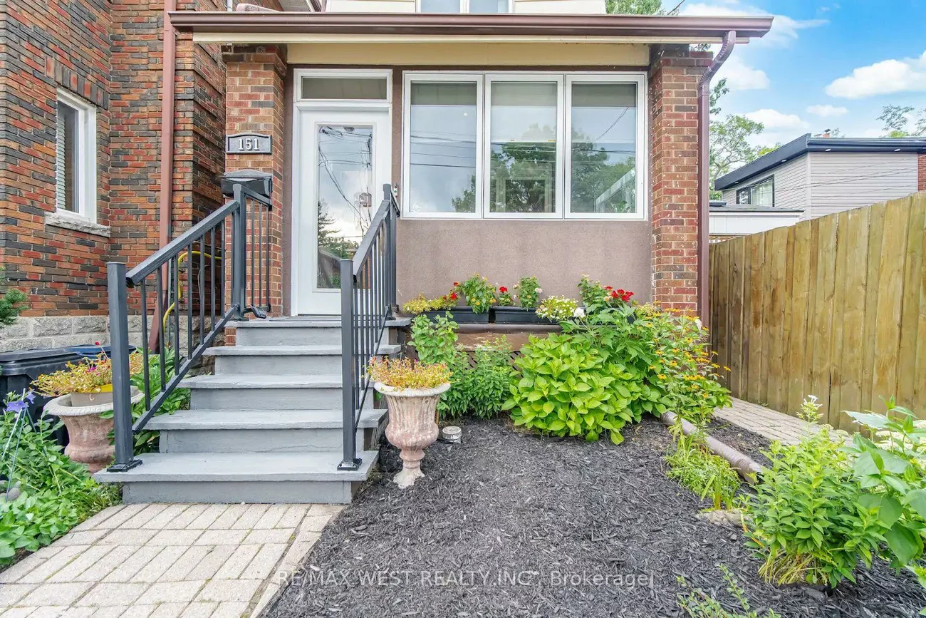 151, Jane, Runnymede-Bloor West Village, Toronto