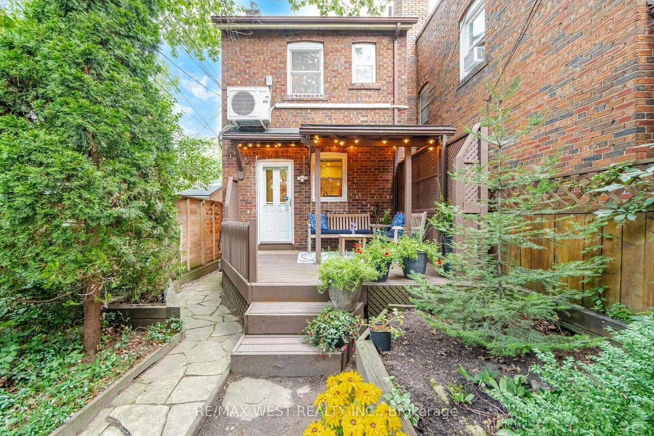 151, Jane, Runnymede-Bloor West Village, Toronto