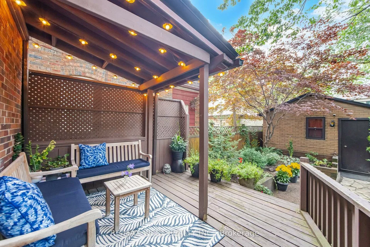 151, Jane, Runnymede-Bloor West Village, Toronto