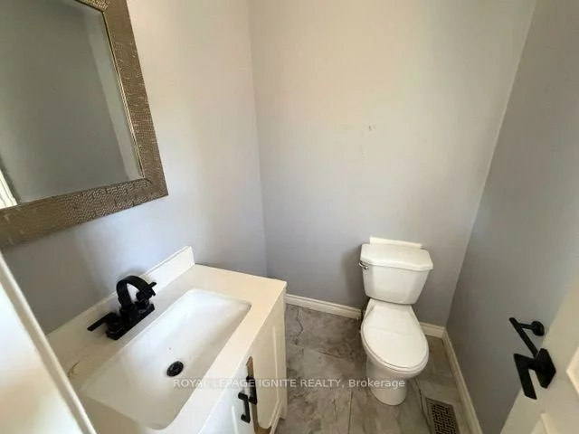 11, Fulwell, York University Heights, Toronto