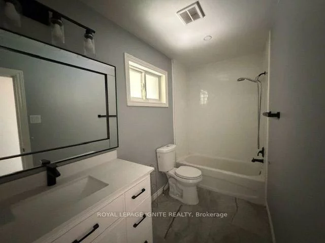 11, Fulwell, York University Heights, Toronto