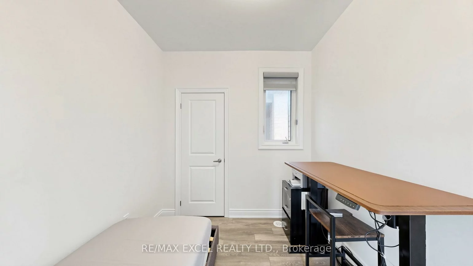 2A, Muir, Humber Summit, Toronto