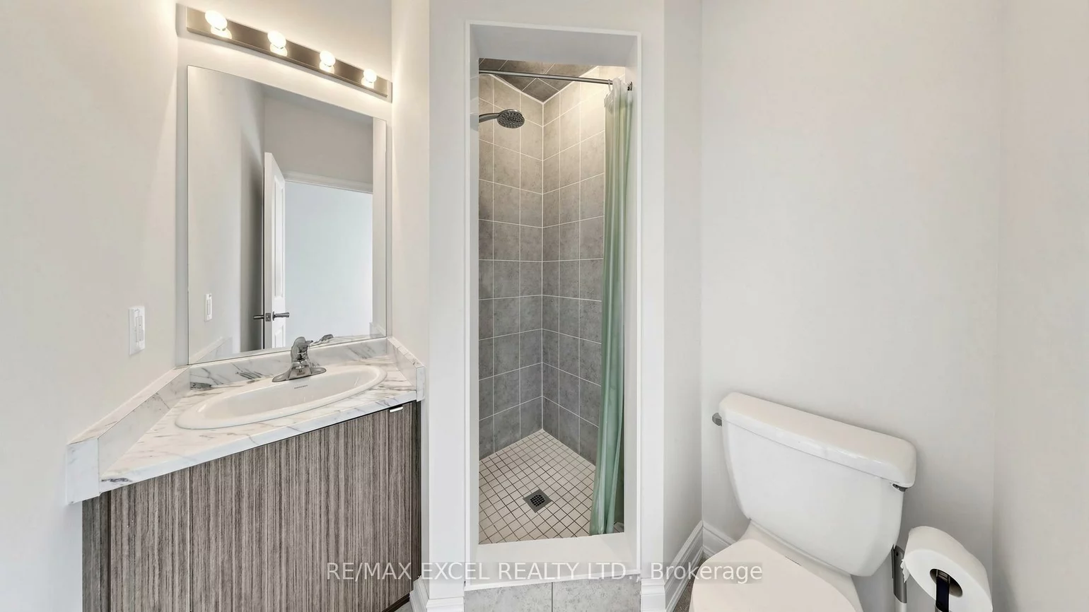 2A, Muir, Humber Summit, Toronto