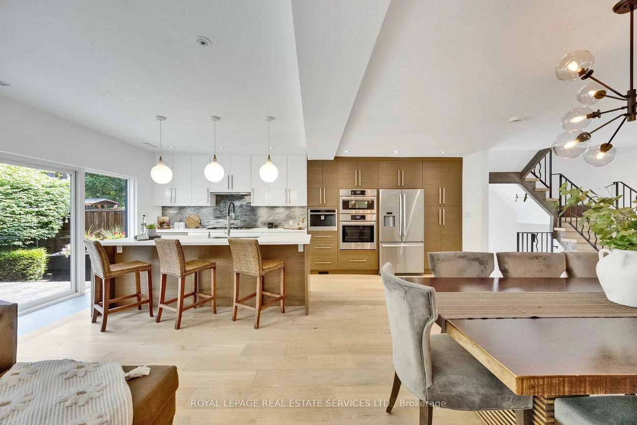 52, Glenaden, Stonegate-Queensway, Toronto