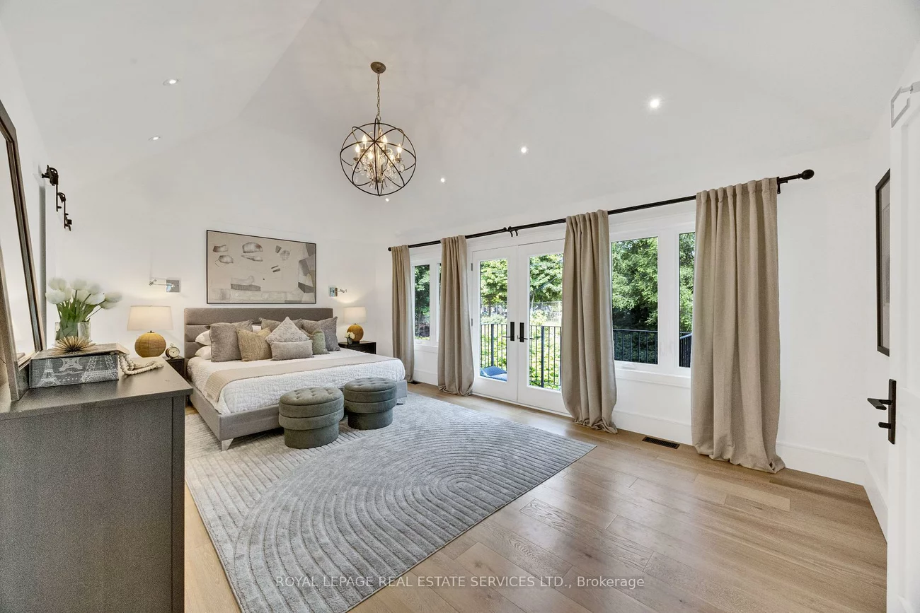52, Glenaden, Stonegate-Queensway, Toronto