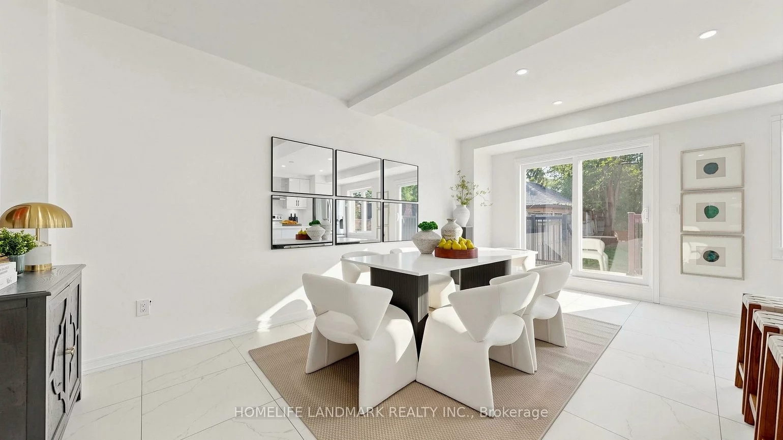 88, Waniska, Stonegate-Queensway, Toronto