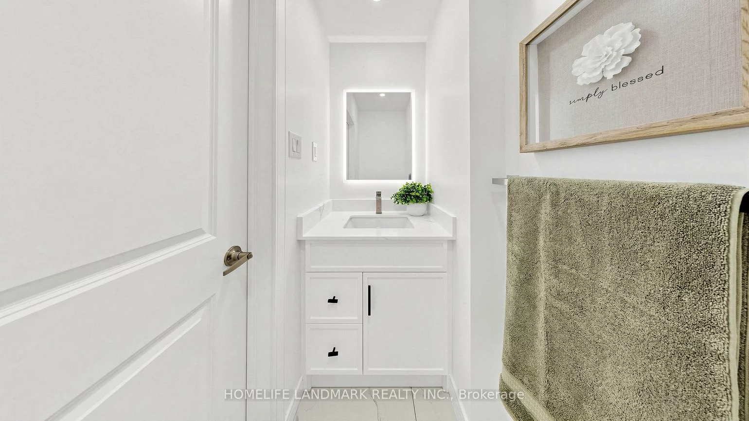 88, Waniska, Stonegate-Queensway, Toronto
