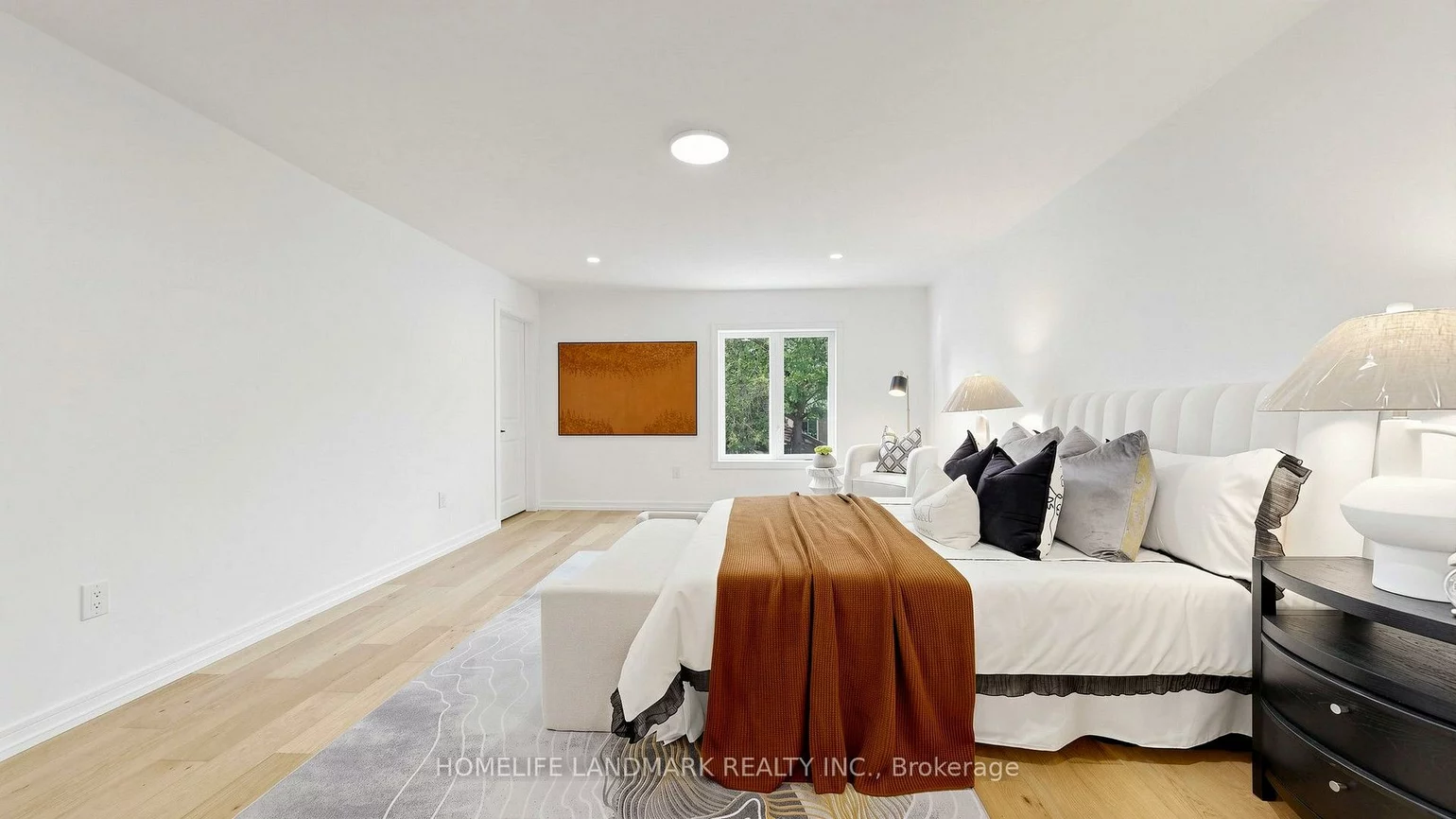 88, Waniska, Stonegate-Queensway, Toronto