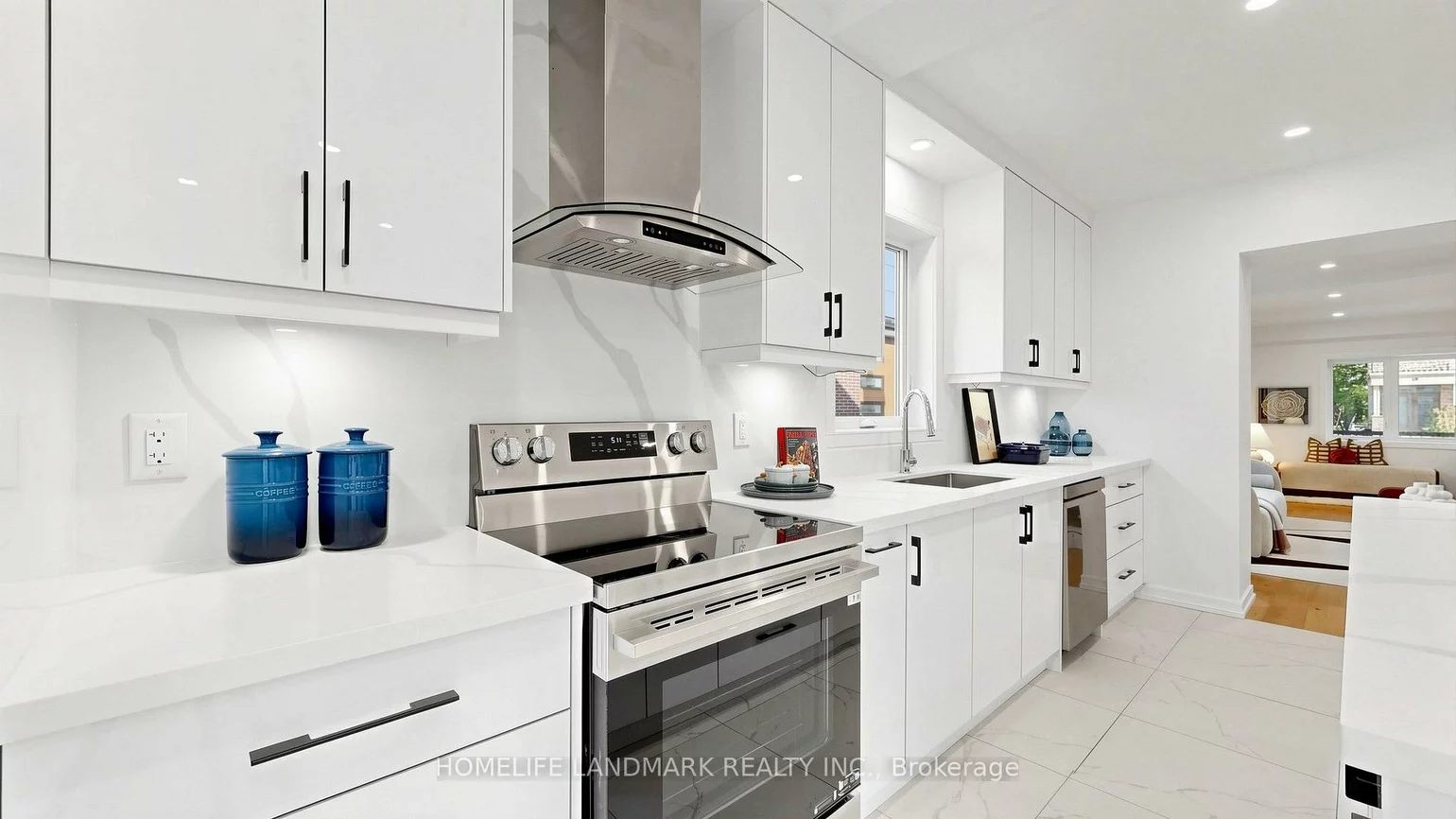 88, Waniska, Stonegate-Queensway, Toronto