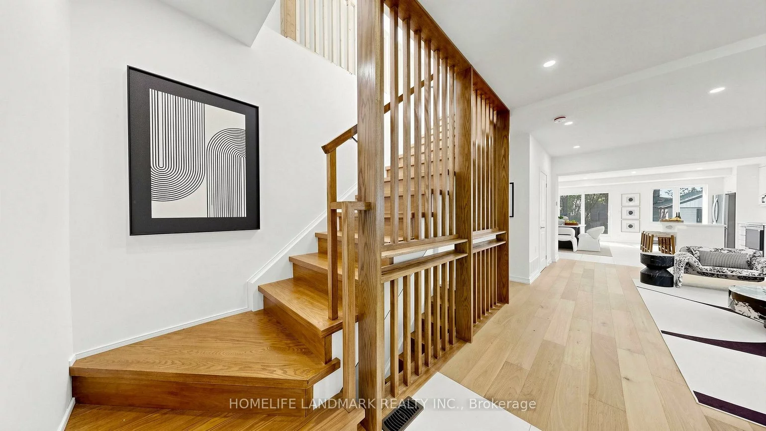 88, Waniska, Stonegate-Queensway, Toronto