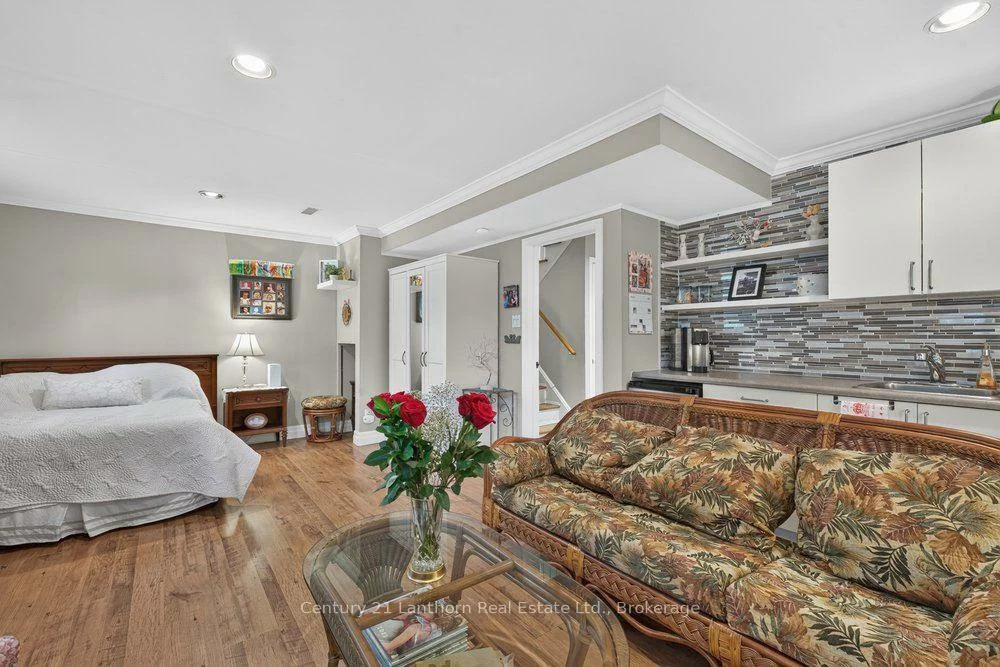 333, Jeffcoat, West Humber-Clairville, Toronto