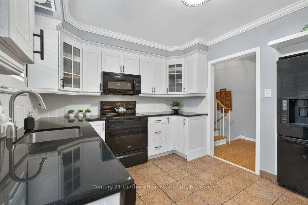 333, Jeffcoat, West Humber-Clairville, Toronto