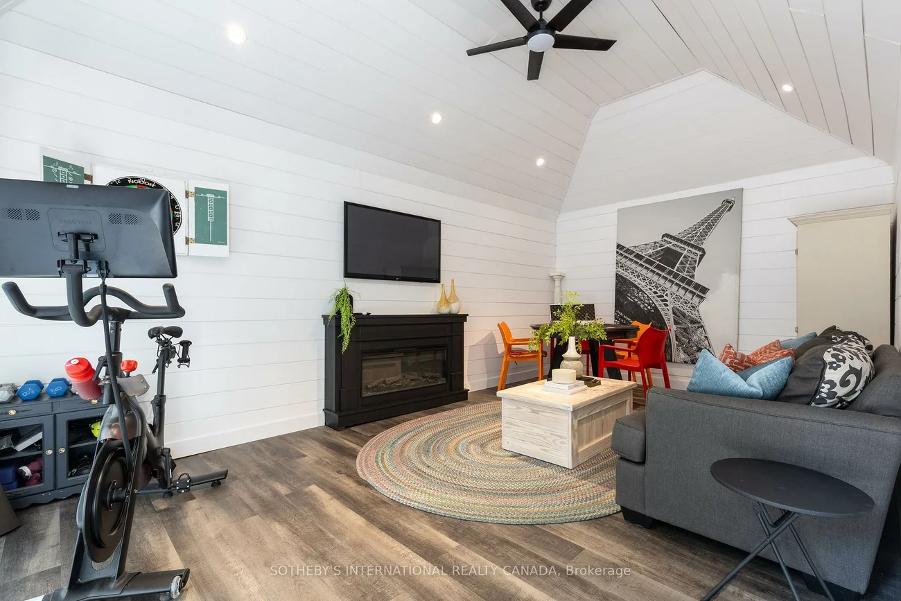 2, Rexford, Runnymede-Bloor West Village, Toronto