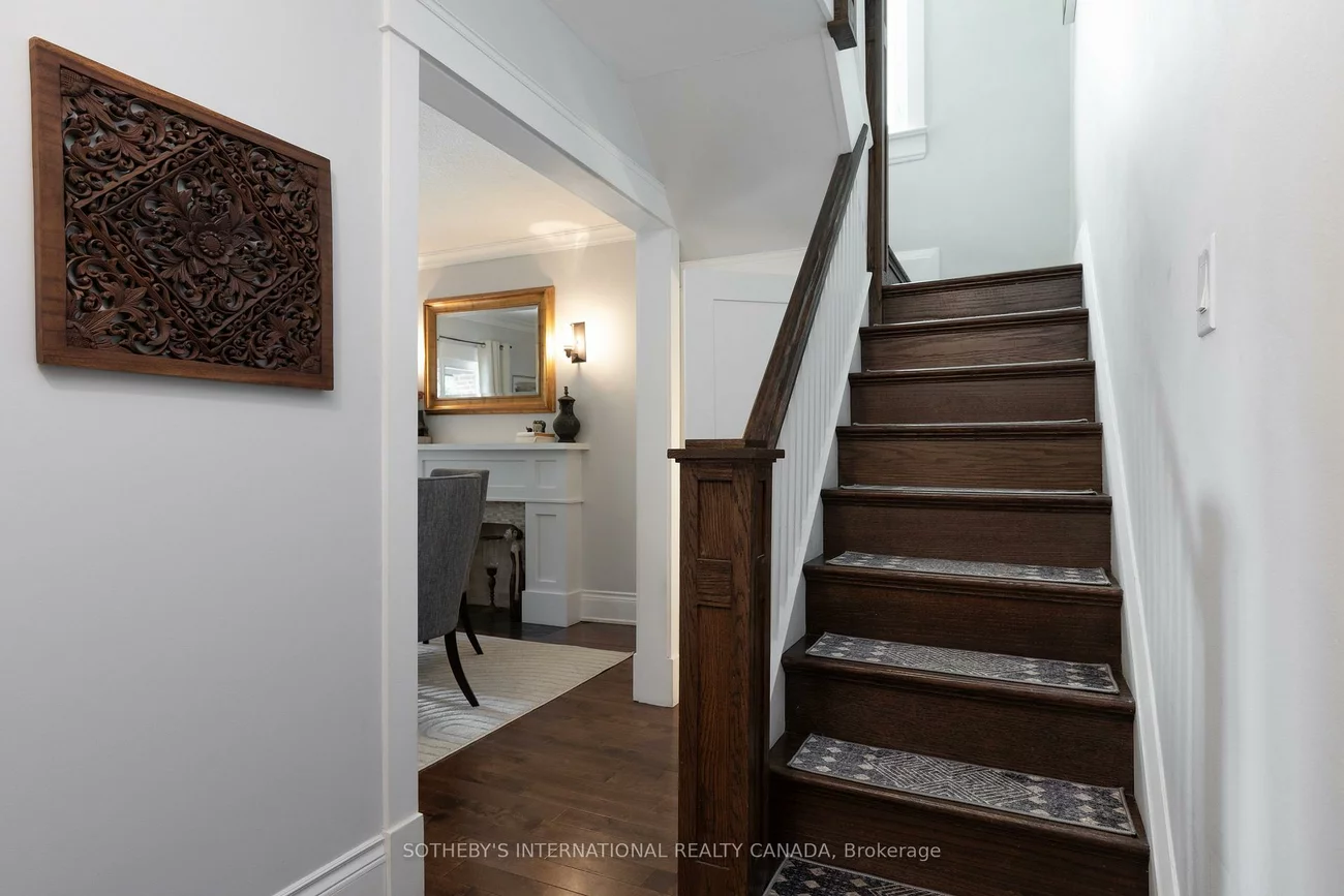2, Rexford, Runnymede-Bloor West Village, Toronto