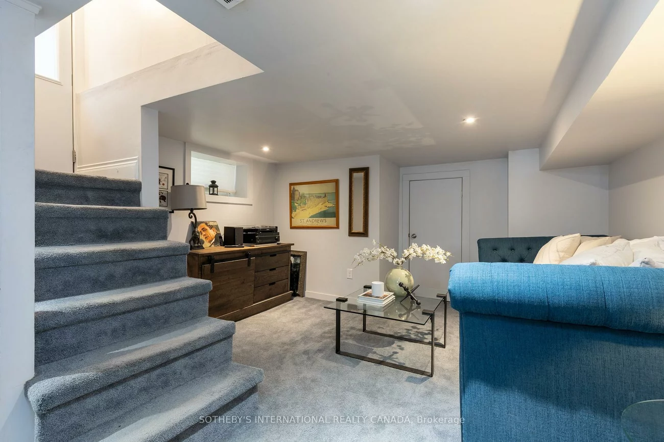 2, Rexford, Runnymede-Bloor West Village, Toronto
