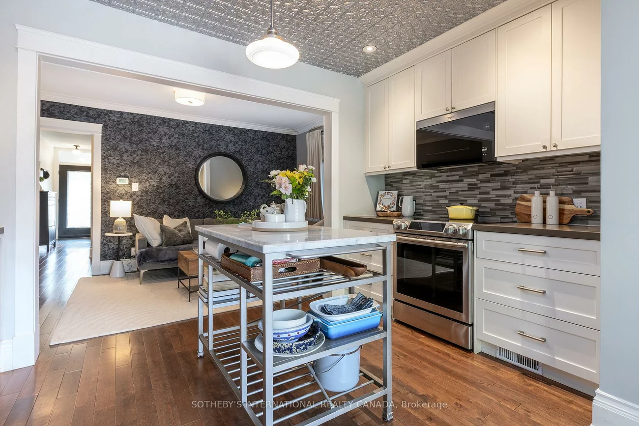 2, Rexford, Runnymede-Bloor West Village, Toronto