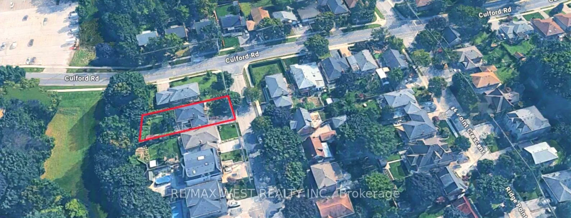 65, Ridge Point, Brookhaven-Amesbury, Toronto