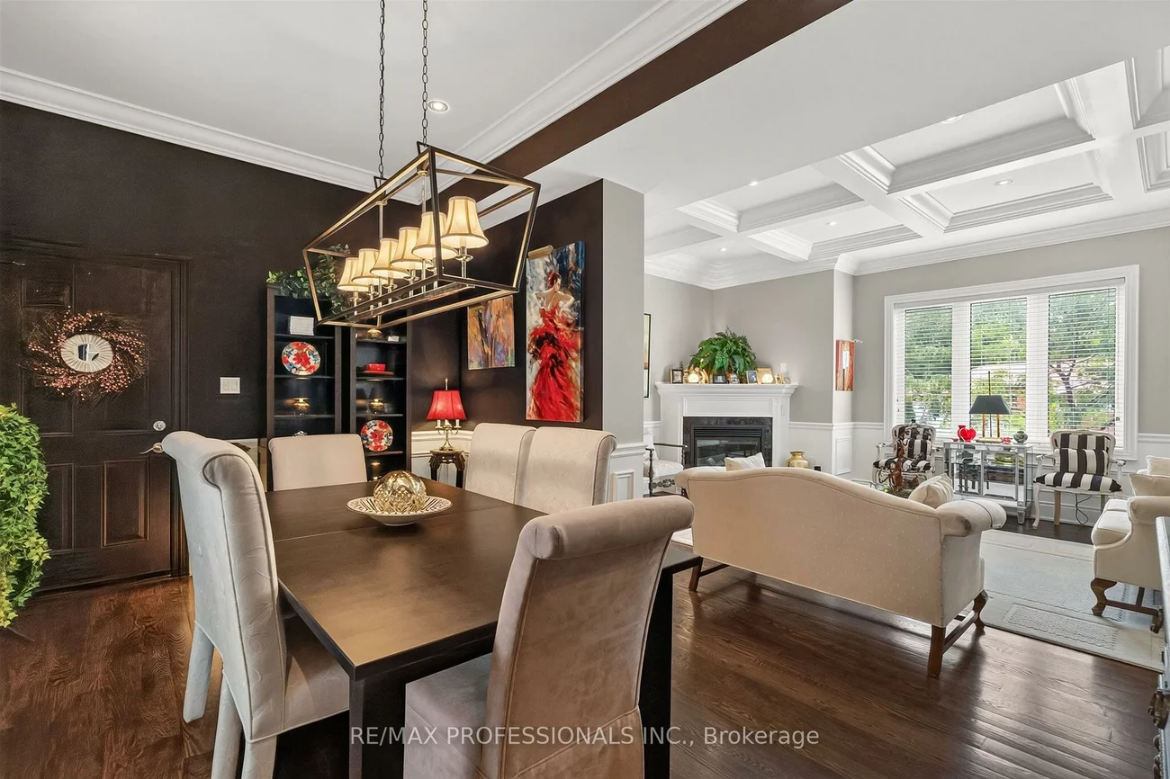 2, Charleston, Islington-City Centre West, Toronto