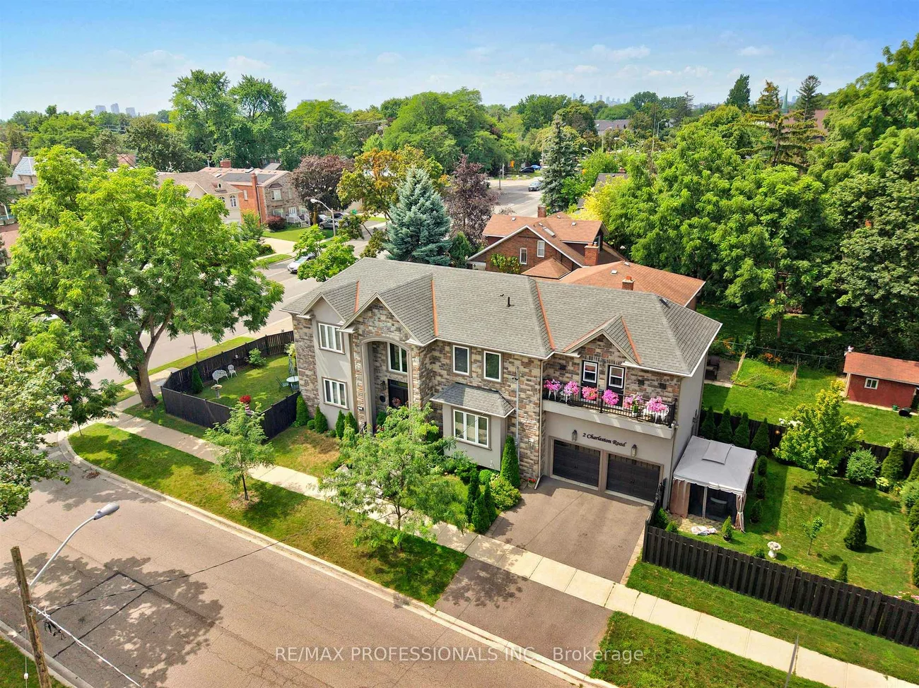 2, Charleston, Islington-City Centre West, Toronto