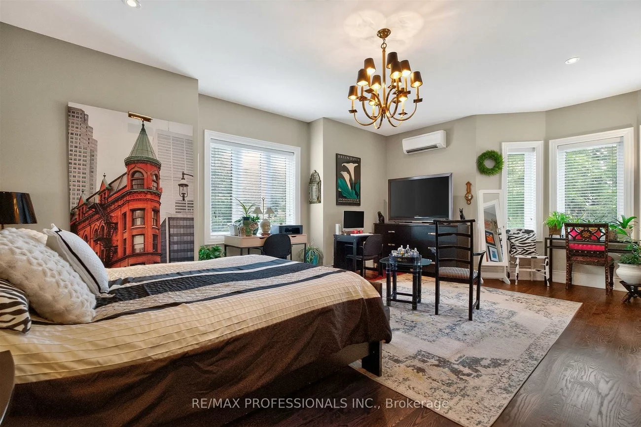 2, Charleston, Islington-City Centre West, Toronto