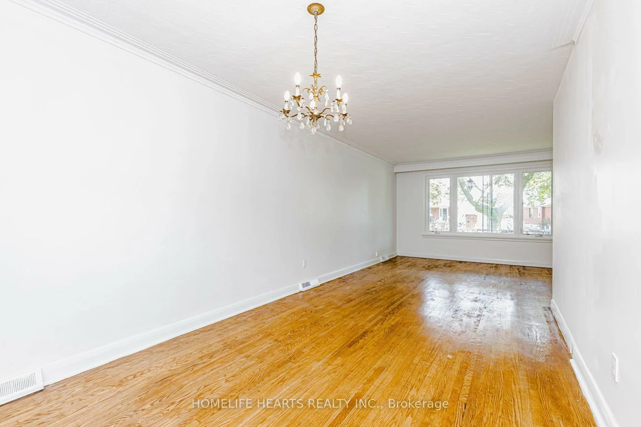 6, Dittmer, West Humber-Clairville, Toronto