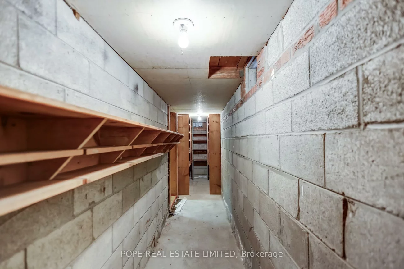 16, Pipestone, Elms-Old Rexdale, Toronto