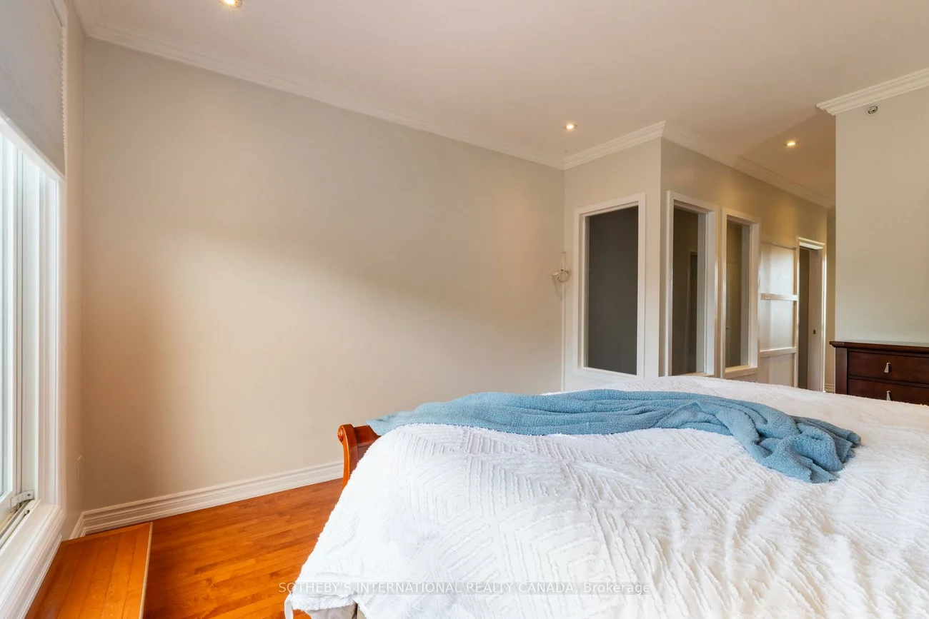 960A, The Queensway, Stonegate-Queensway, Toronto