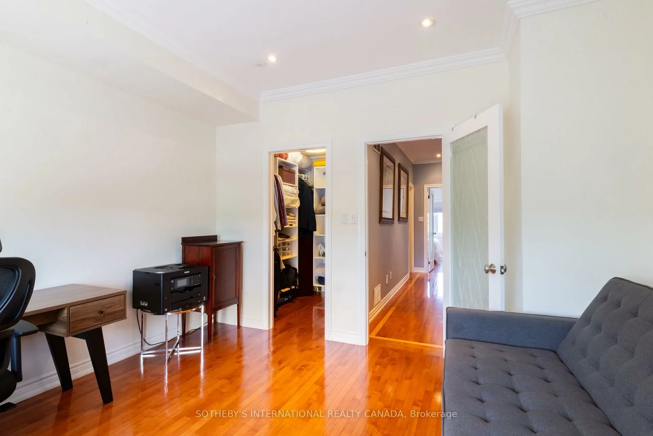 960A, The Queensway, Stonegate-Queensway, Toronto