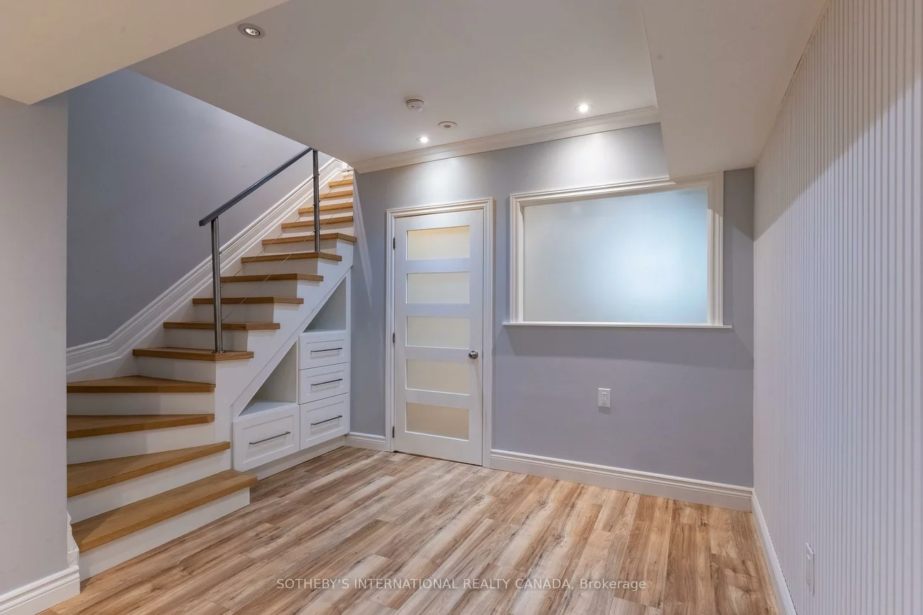 960A, The Queensway, Stonegate-Queensway, Toronto