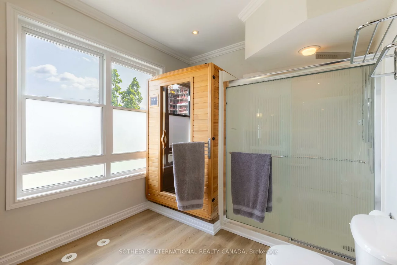 960A, The Queensway, Stonegate-Queensway, Toronto