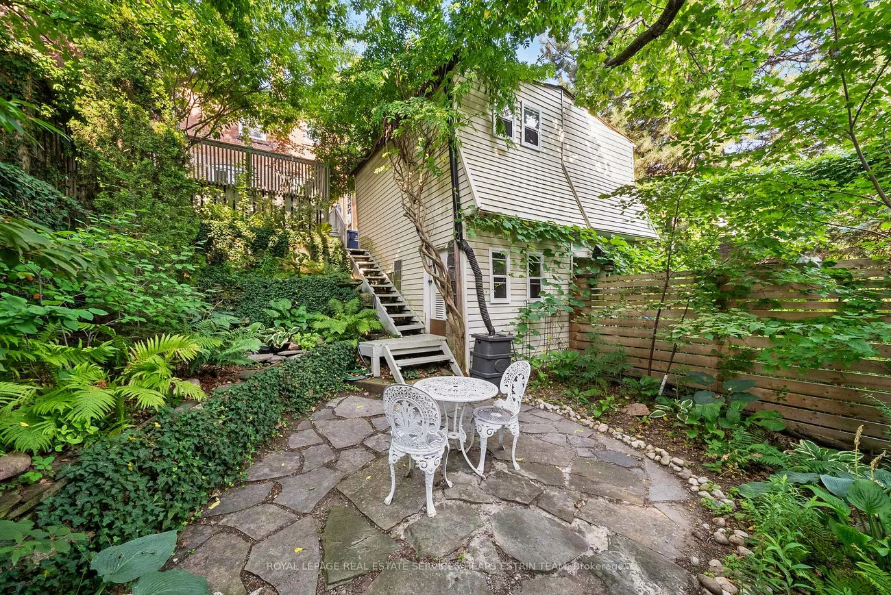 56, Durie, High Park-Swansea, Toronto