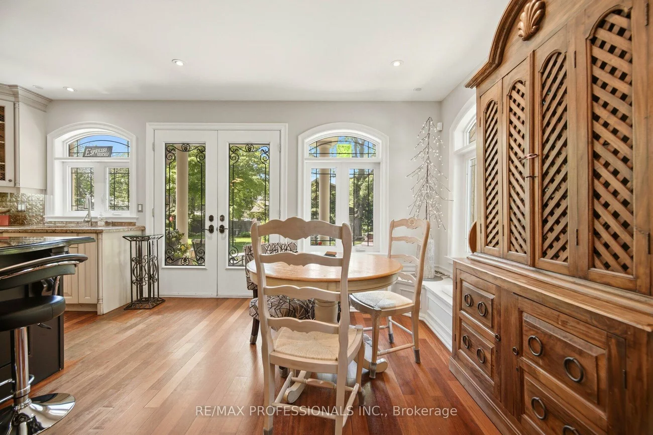 29, Mattice, Islington-City Centre West, Toronto