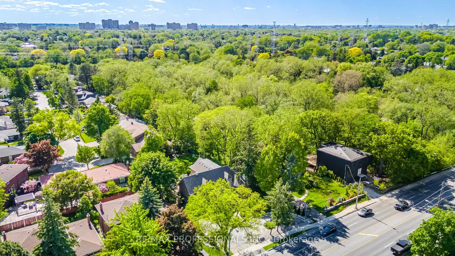 29, Mattice, Islington-City Centre West, Toronto