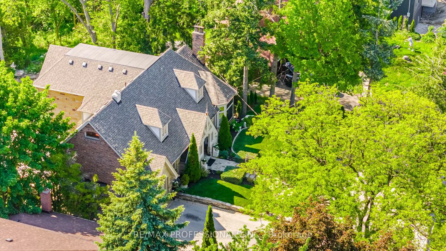 29, Mattice, Islington-City Centre West, Toronto