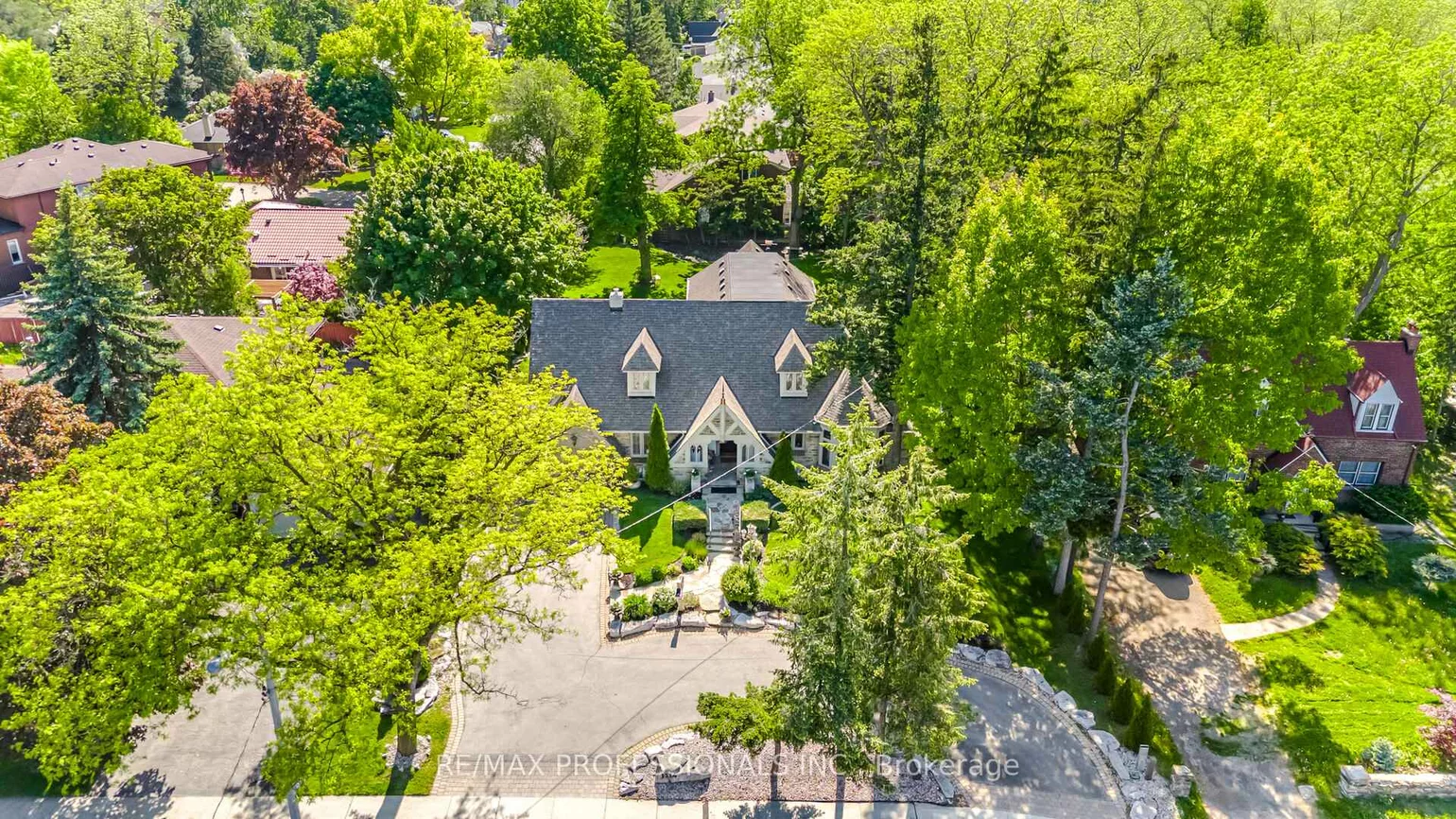 29, Mattice, Islington-City Centre West, Toronto