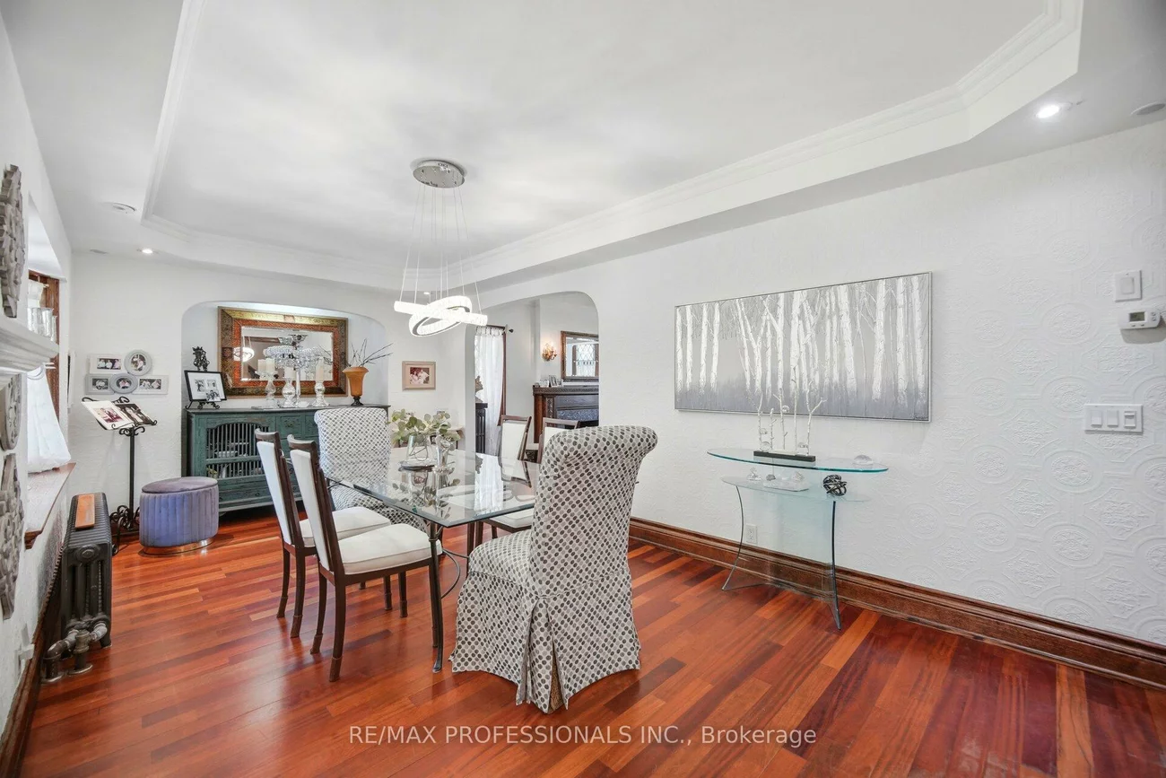 29, Mattice, Islington-City Centre West, Toronto