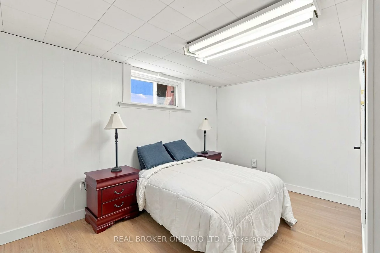 7, Allison, Stonegate-Queensway, Toronto