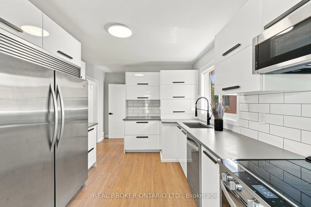 7, Allison, Stonegate-Queensway, Toronto