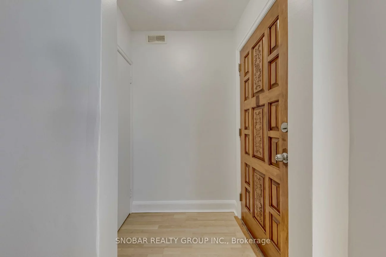 40, Dixon, Humber Heights, Toronto