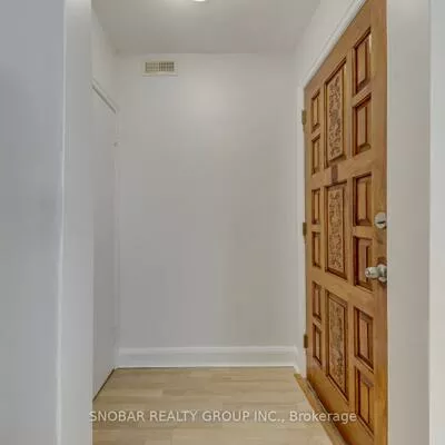 40, Dixon, Humber Heights, Toronto