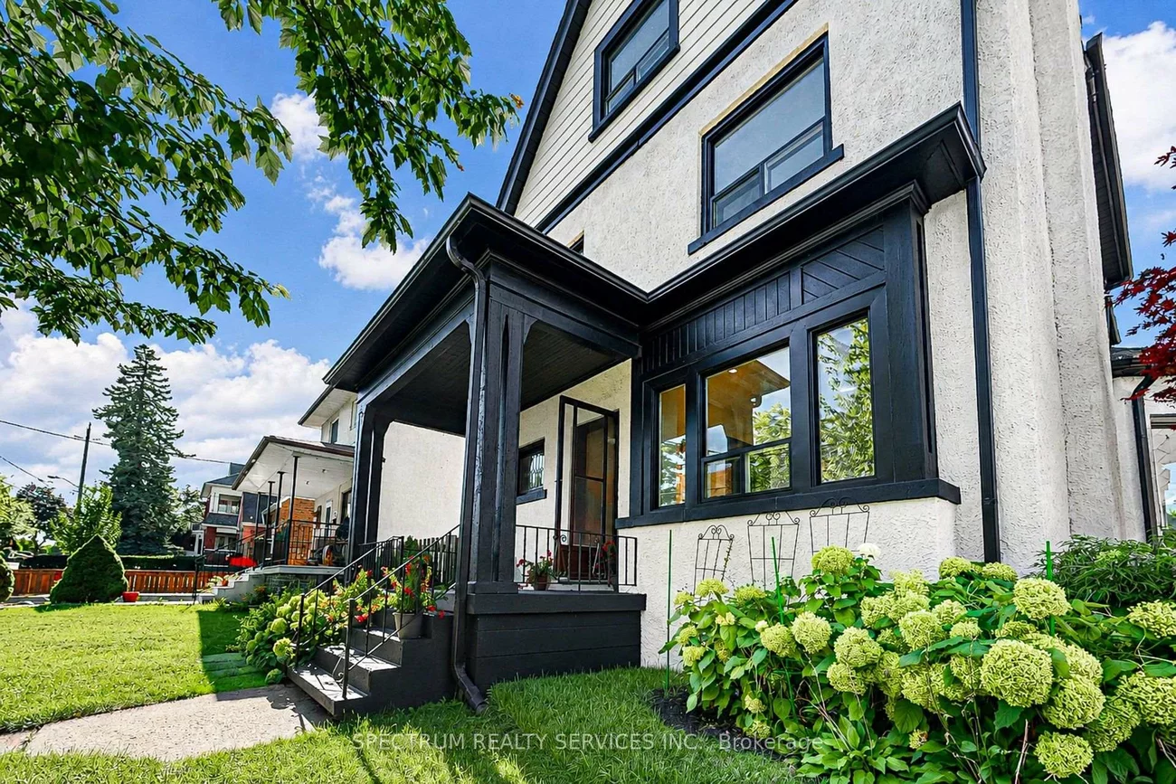 86, Church, Weston, Toronto