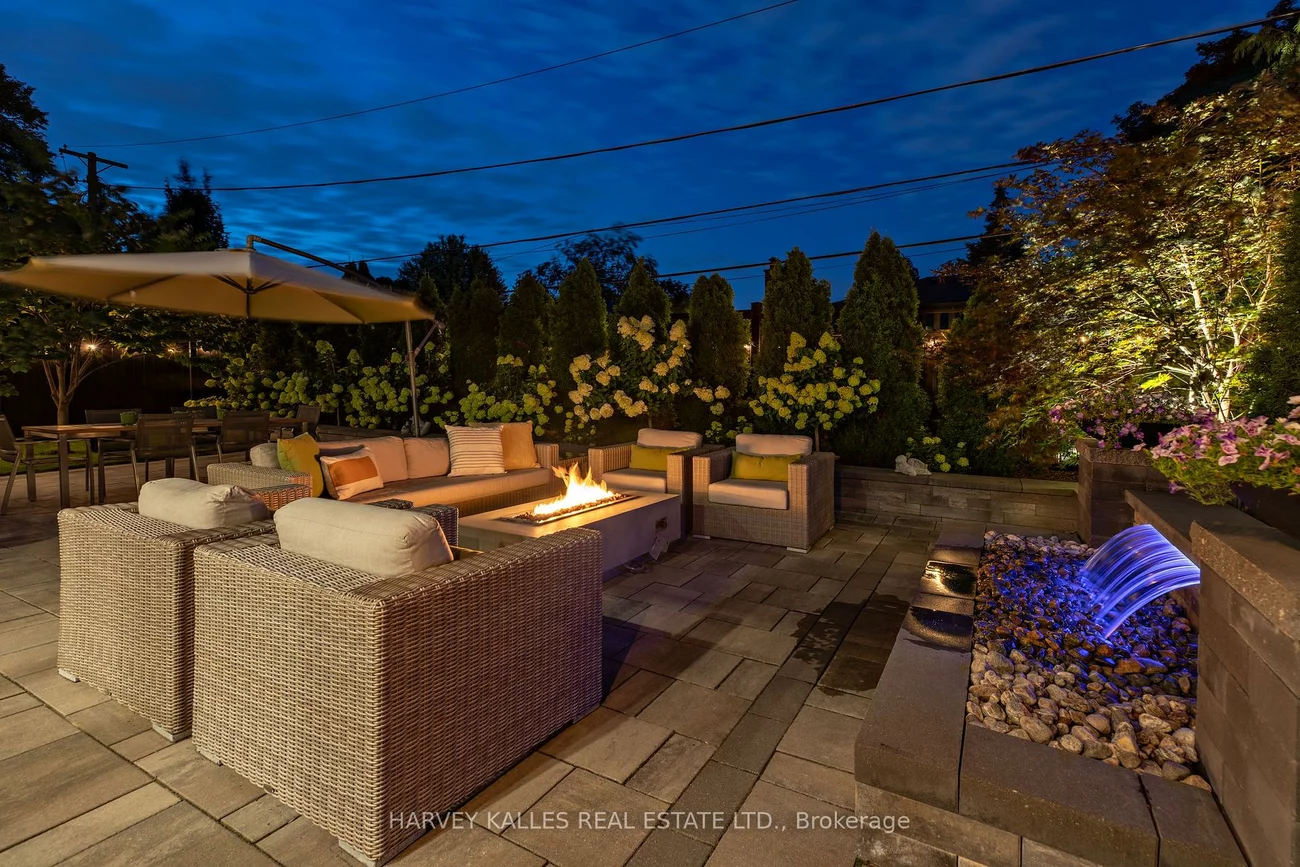 75, Markland, Markland Wood, Toronto