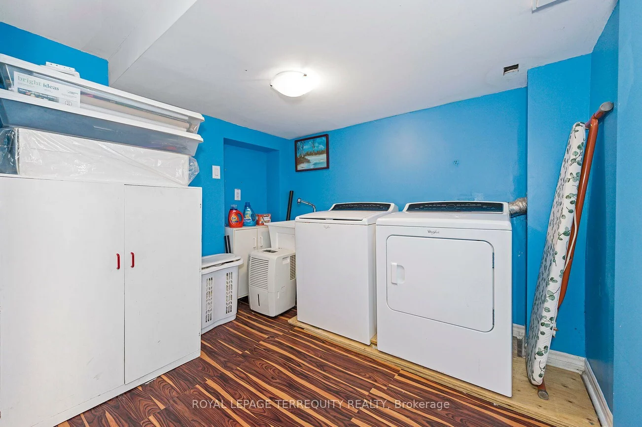 2307, Lawrence, Humber Heights, Toronto