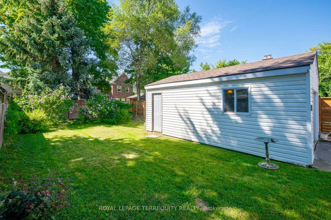 2307, Lawrence, Humber Heights, Toronto