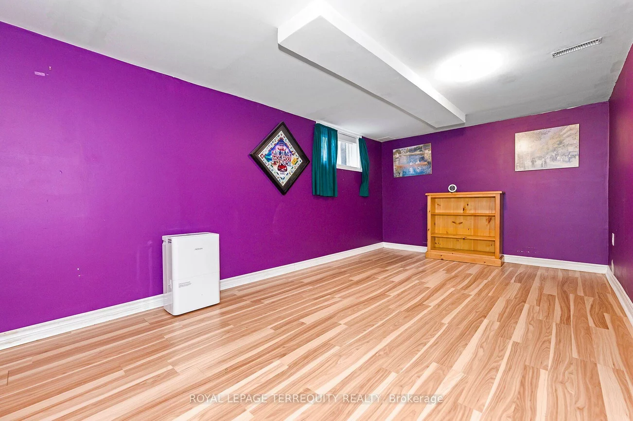 2307, Lawrence, Humber Heights, Toronto