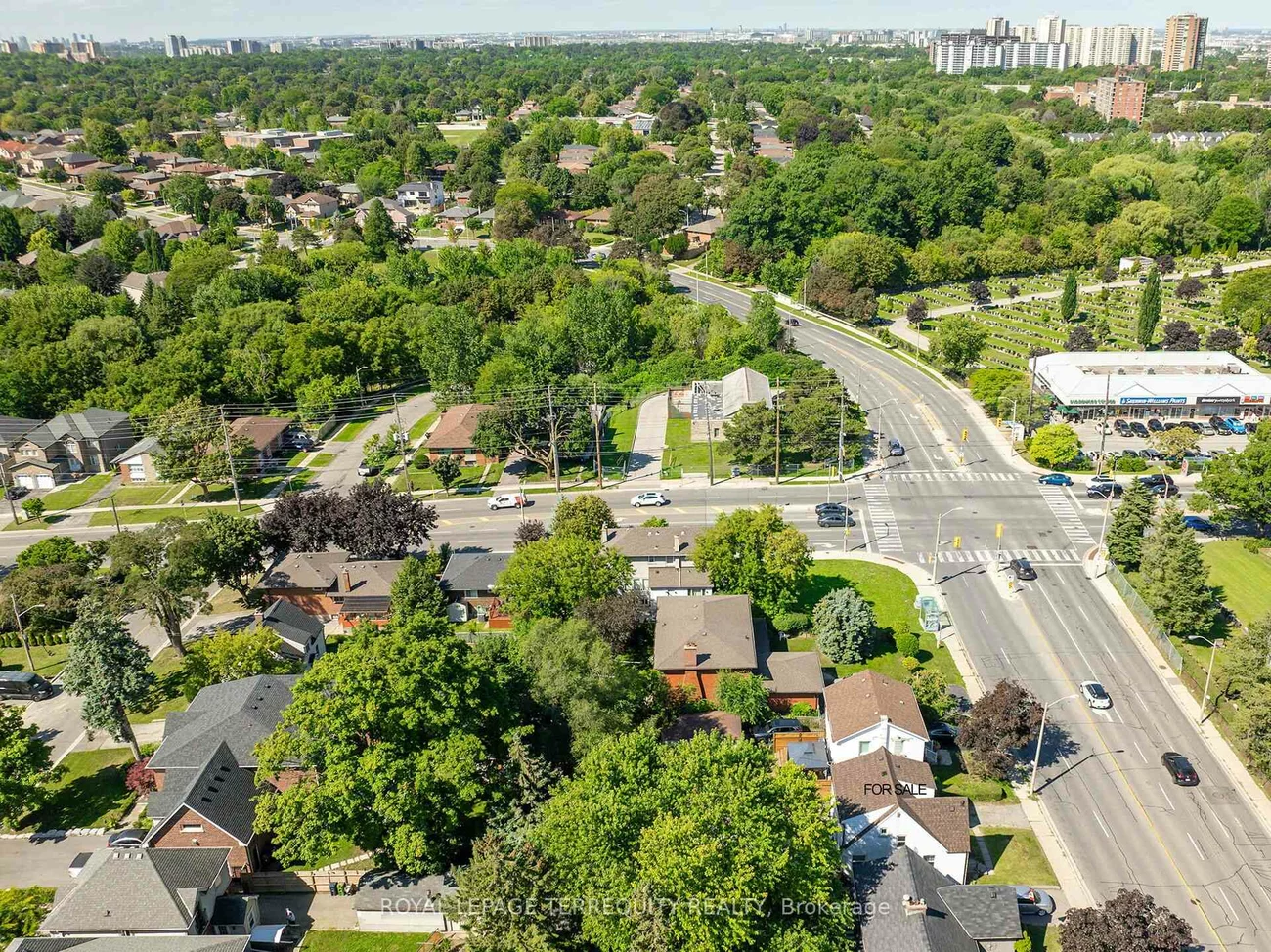 2307, Lawrence, Humber Heights, Toronto