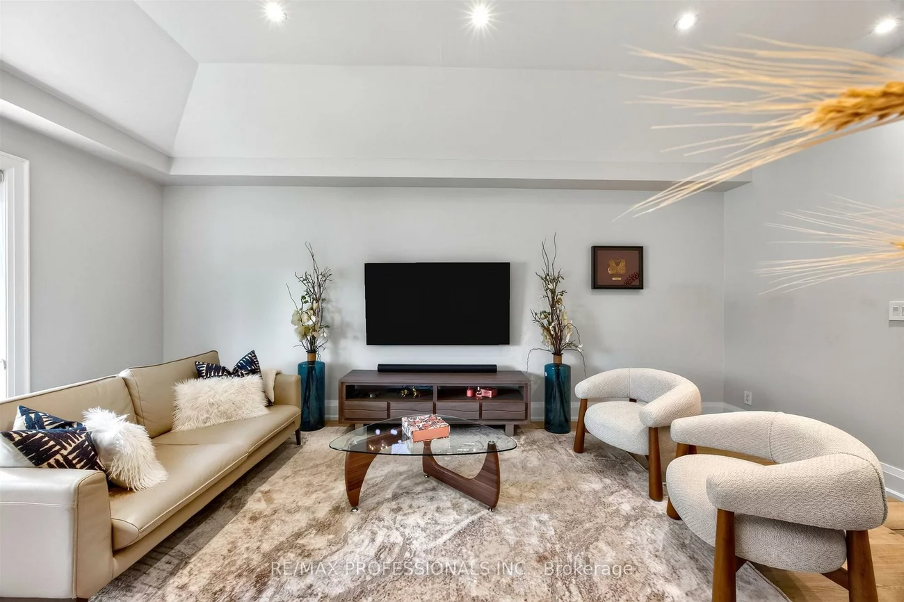 57, Merrygale, Eringate-Centennial-West Deane, Toronto