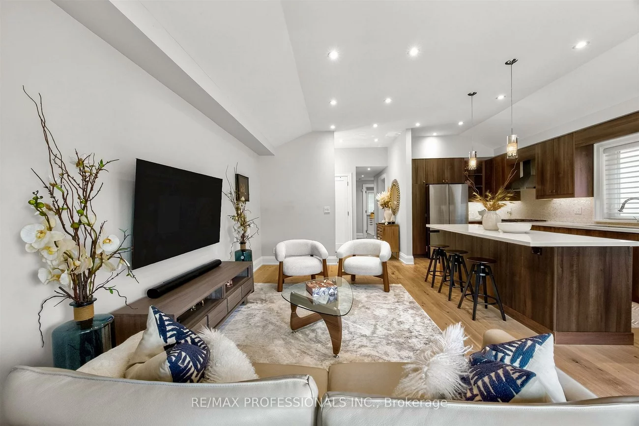 57, Merrygale, Eringate-Centennial-West Deane, Toronto