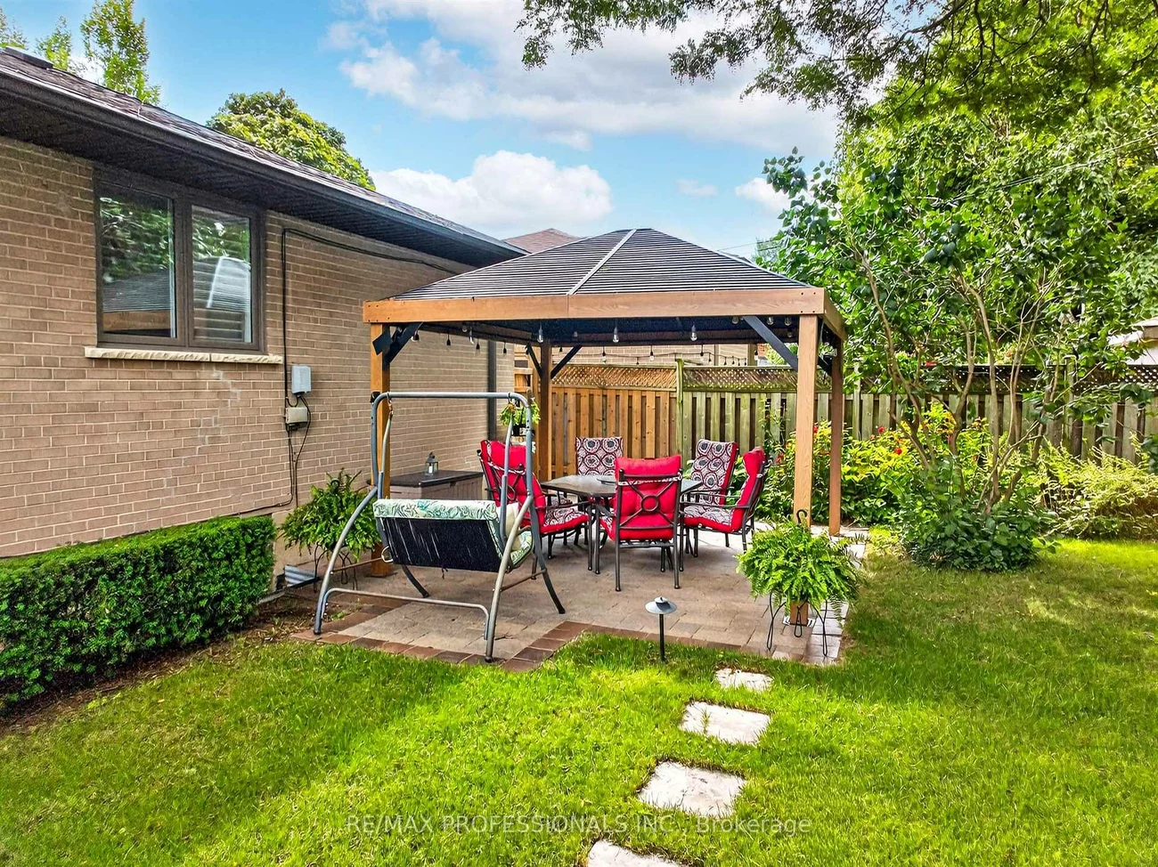 57, Merrygale, Eringate-Centennial-West Deane, Toronto